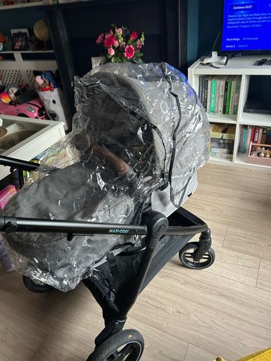 Maxi Cosi Zelia travel system