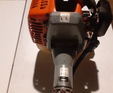 Petrol grass strimmer