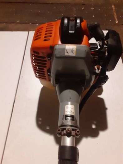 Petrol grass strimmer