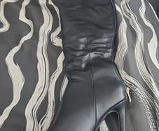 knee high boo