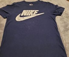 mens nike t shirt