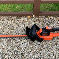 Black & Decker Cordless Hedge Trimmer