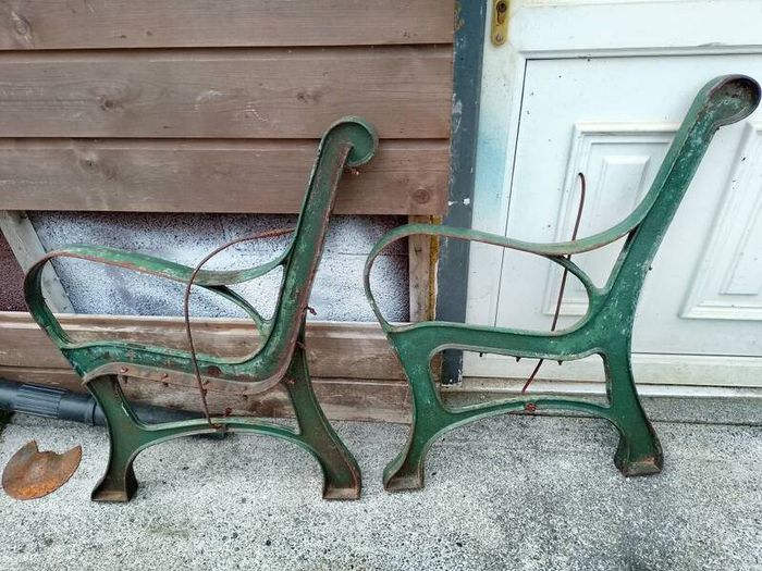 cast iron bench ends