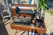1924 Handcrank Singer Sewing Machine