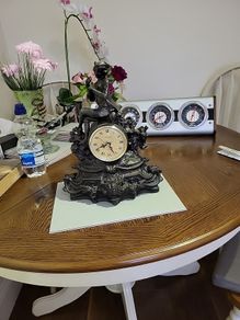 Clock decaprio