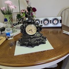 Clock decaprio