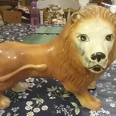 Victorian Mantle lion