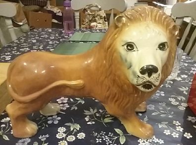 Victorian Mantle lion