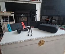 Nintendo Switch Oled with 2 Games.
