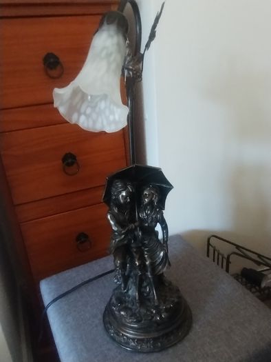 Bronze style table lamp