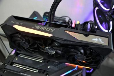 Aorus RX6900xt with LCD screen