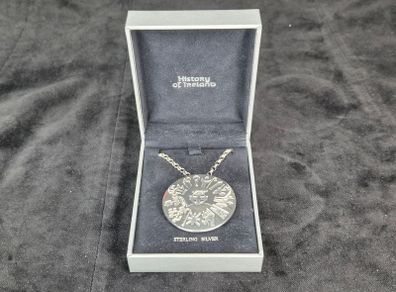 Solvar History of Ireland Sterling Silver Pendant Brooch Necklace Set Boxed