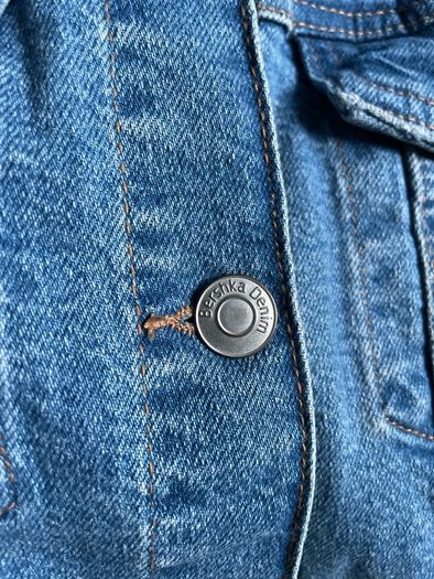 Bershka short denim jacket, Size M
