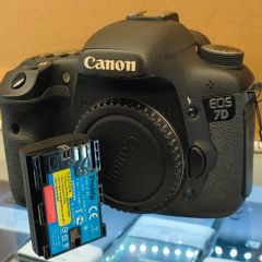 Canon EOS 7D 18.0 MP Digital SLR Camera Body Only