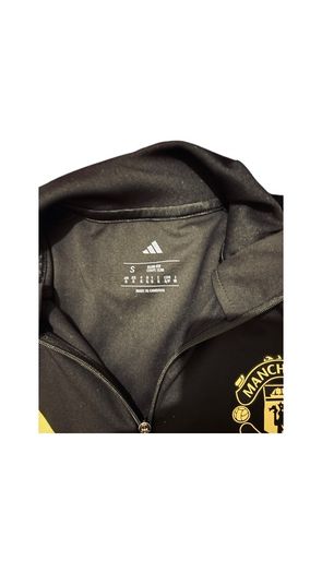 Manchester United training jersey