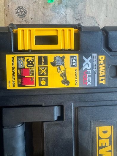 DEWALT 54v flex volt grinder