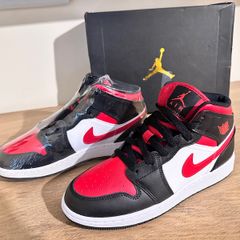 Air Jordan 1 Mid GS Black Size 5