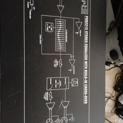 2 Apart stereo Equalizer with build in cross over
