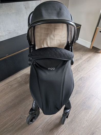 Egg 2 All Black Travel System & Tandem Bundle (With Extras & ISOFIX)