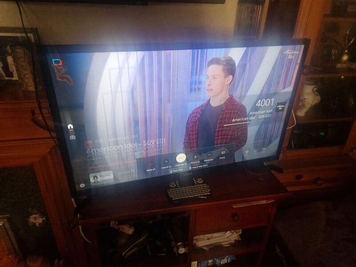 samsung smart tv 32 in h works perfectly