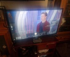 samsung smart tv 32 in h works perfectly
