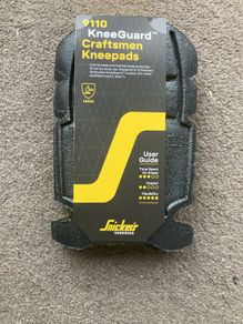 Snickers Knee Pads