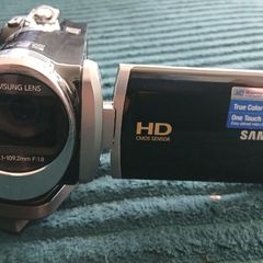 Samsung camcorder with tripod stand