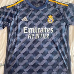 real madrid adults jersey size M