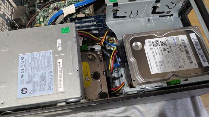 Server HP Intel Core i3 7GB RAM in good condition
