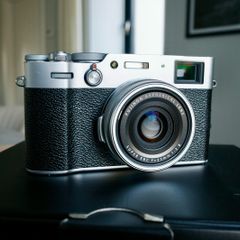 Fujifilm X100V