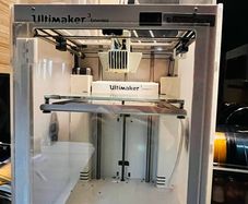 Ultimaker 3D , extended enclosed printer