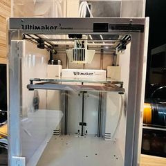 Ultimaker 3D , extended enclosed printer