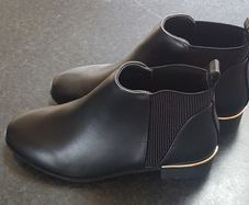 Wide Fit Ladies Ankle Boots