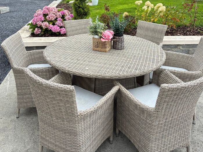 Garden furniture set