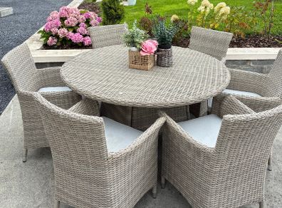 Garden furniture set