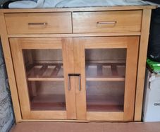 Cabinet with drawers