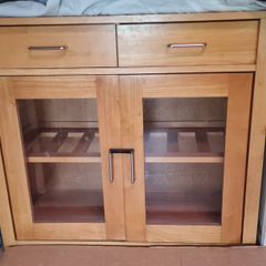 Cabinet with drawers