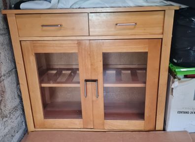 Cabinet with drawers