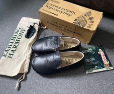 Earthing Harmony black leather barefoot slip-on grounding shoes