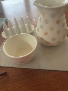 Kitchen Craft Classic Collection Polka Dot Pieces - Large Jug (16 cm talll ) 11 cm diameter bowl, and matching toast rack also suitable as a rack for napkins