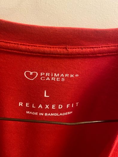 Red t-shirt (large)