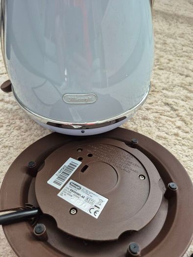 delonghi kettle and toaster