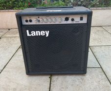 Laney RBW100 Bass amplifier + Bass Guitar (if needed)