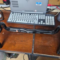 Toseek carbon handle bar 38cm (broken)