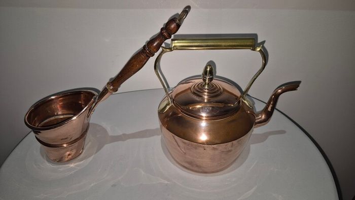 Beautiful Vintage Copper Kettle & Antique Handmade Dovetailed Ladle Set