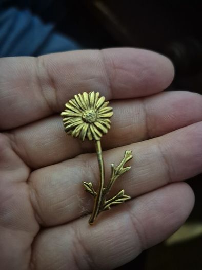 Vintage Flower Pin Brooch