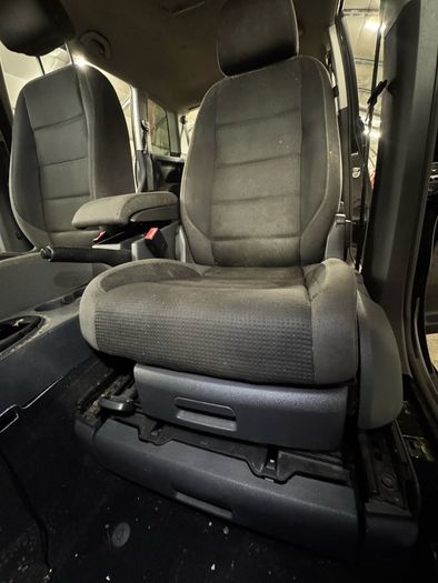 Caddy Life - Bulkhead trims + Touran Bits
