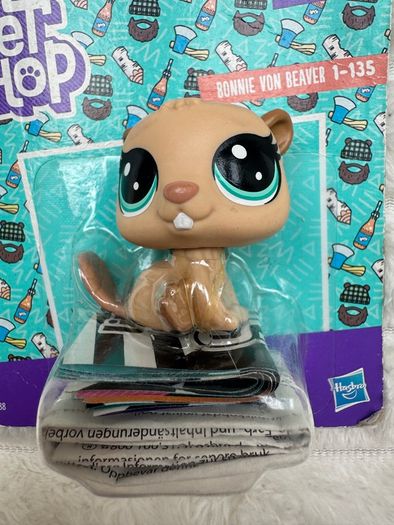 Littlest Pet Shop Bonnie Von Beaver 1-135 LPS Please see pictures