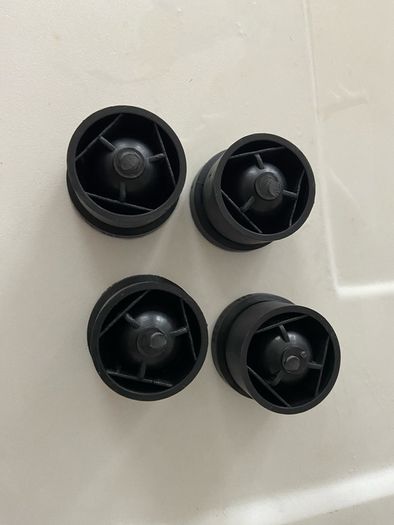 Nissan Qashqai Engine Cover Grommets x4