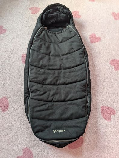 Cybex Balios pushchair bundle with Cloud T car seat.